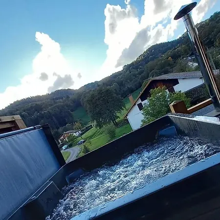 アパート Famille & Bain Nordique, Chez Bubu, Ecole Renovee Au Coeur Des Vosges *