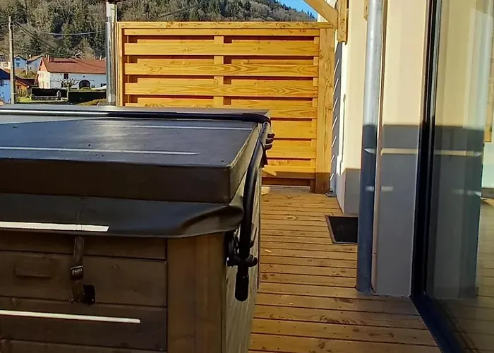 Famille & Bain Nordique, Chez Bubu, Ecole Renovee Au Coeur Des Vosges Vecoux